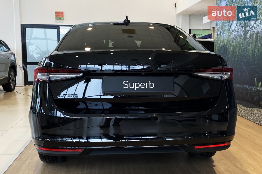 Skoda Superb - фото 6