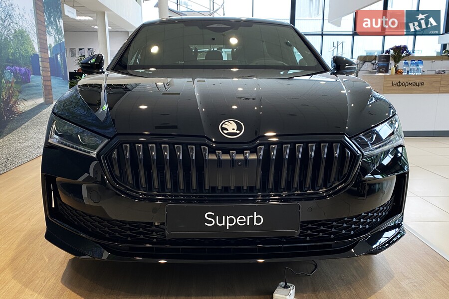 Skoda Superb - фото 1