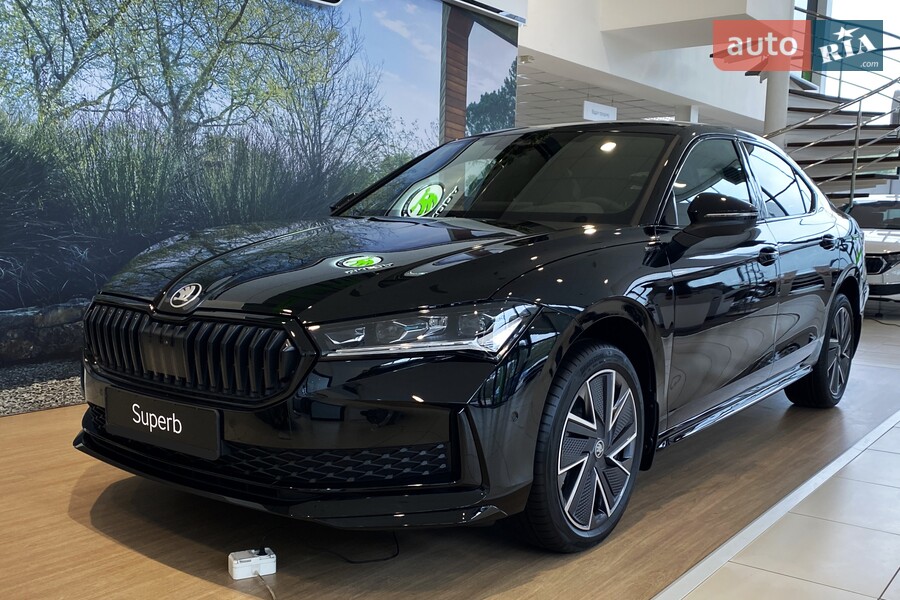 Skoda Superb - фото 3