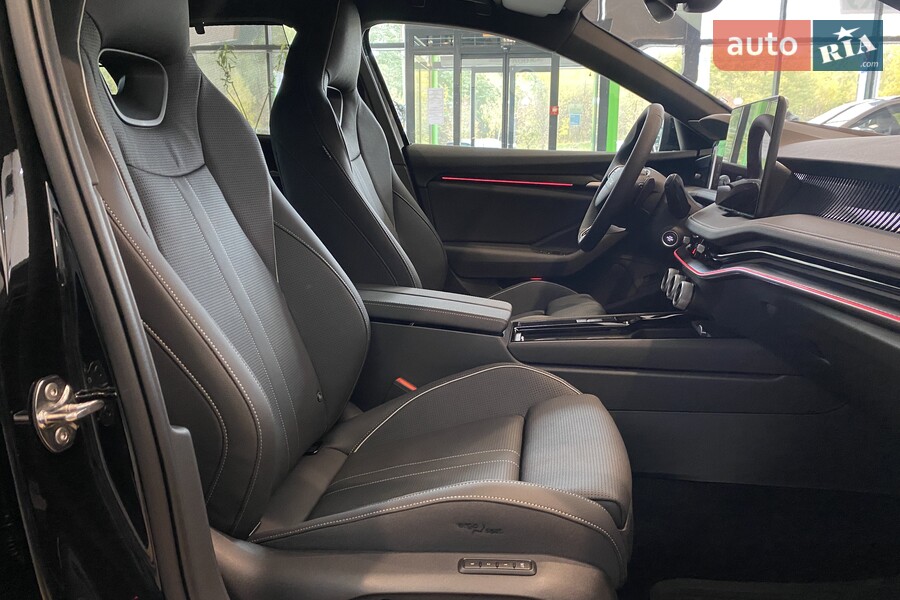 Skoda Superb - фото 16