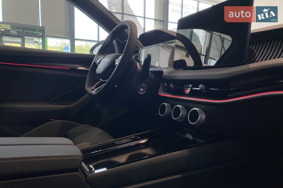 Skoda Superb - фото 17