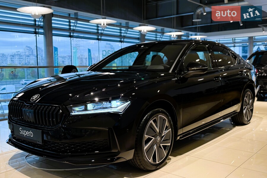 Skoda Superb - фото 4