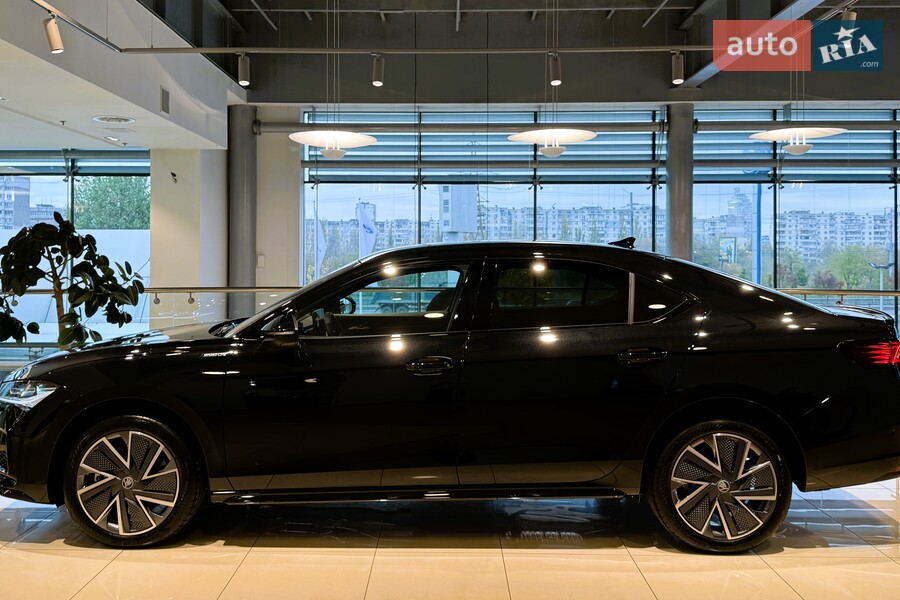 Skoda Superb - фото 6