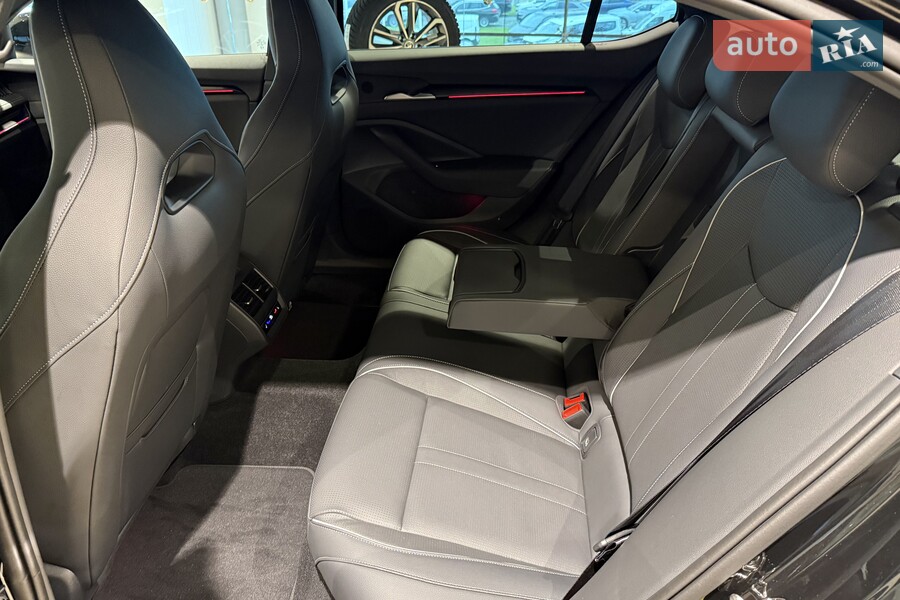 Skoda Superb - фото 23