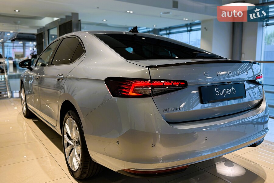 Skoda Superb - фото 9
