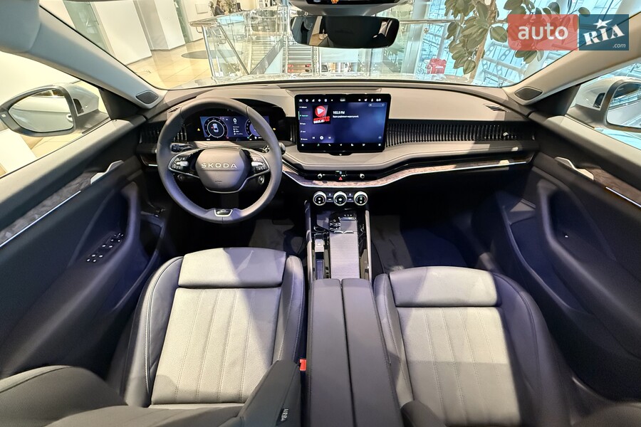 Skoda Superb - фото 15