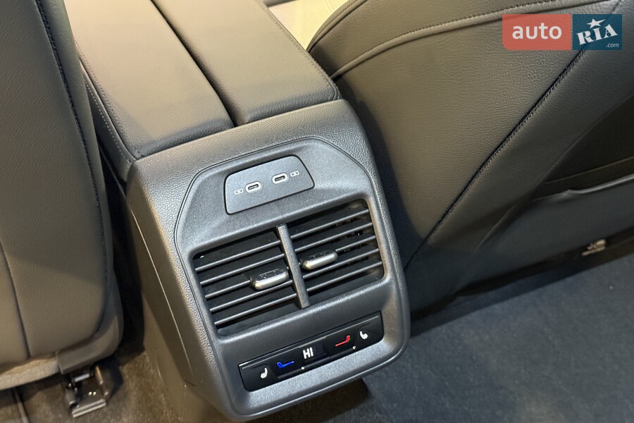 Skoda Superb - фото 14