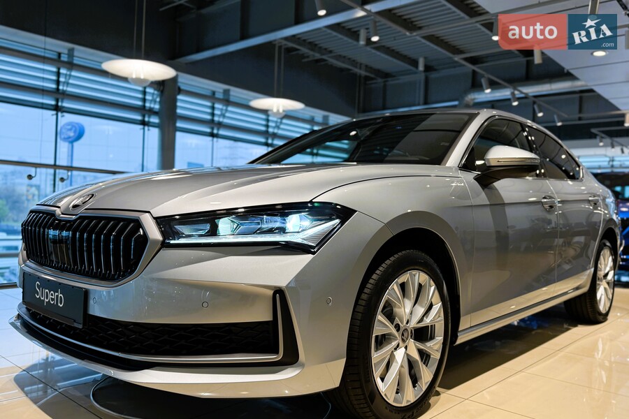 Skoda Superb - фото 4