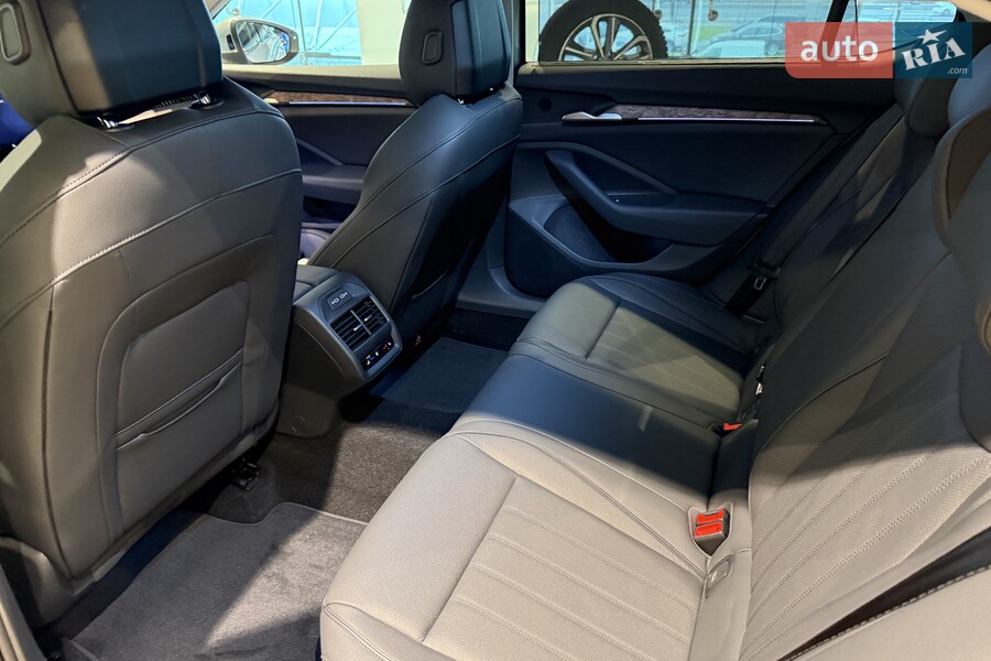 Skoda Superb - фото 20