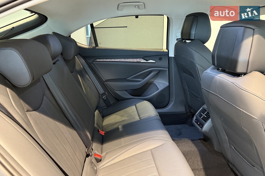 Skoda Superb - фото 23