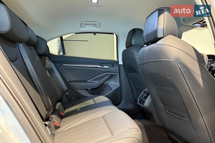 Skoda Superb - фото 22