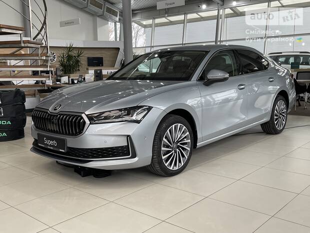 Skoda Superb 2025
