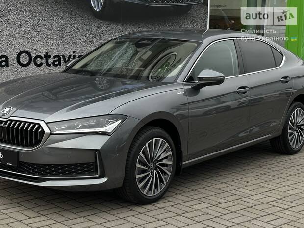 Skoda Superb 2025