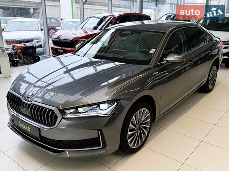Skoda Superb 2025