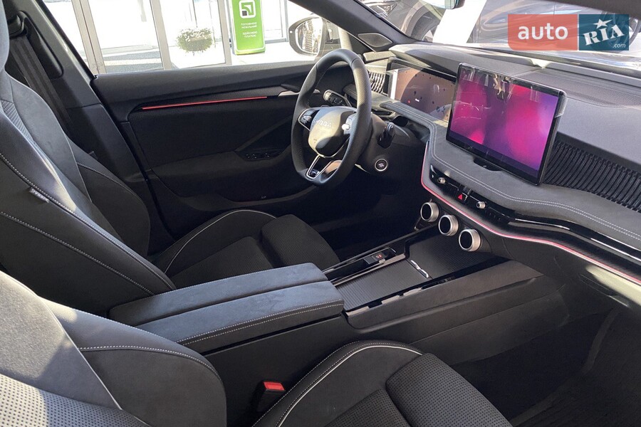 Skoda Superb - фото 13