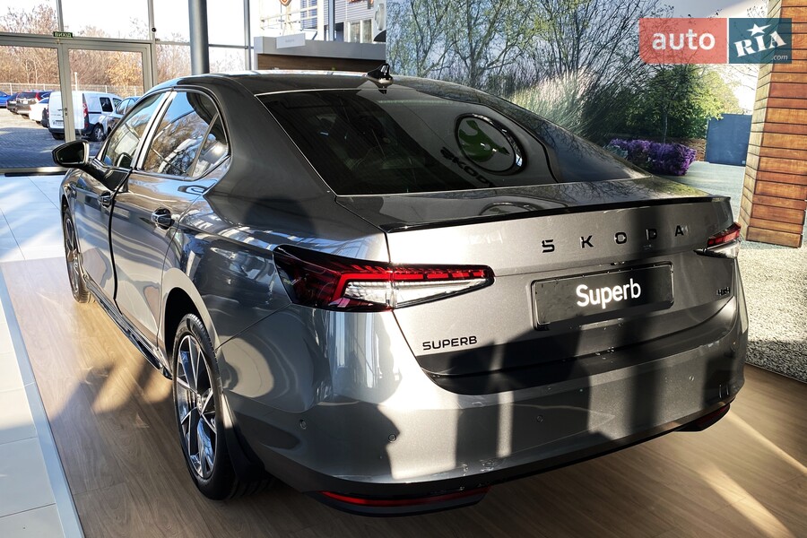 Skoda Superb - фото 5
