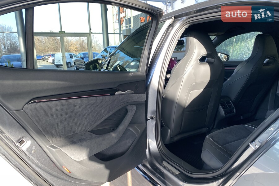 Skoda Superb - фото 18