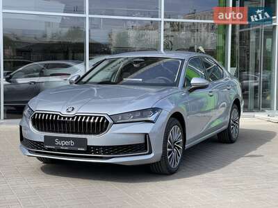 Skoda Superb 2025 Selection