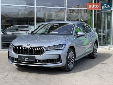 Skoda Superb 2025