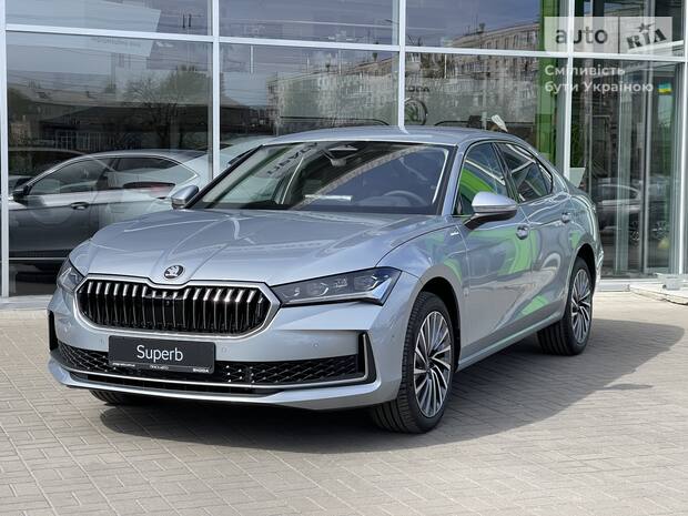 Лифтбэк Skoda Superb 2025 в Киев