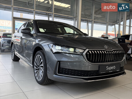 Skoda Superb 2025
