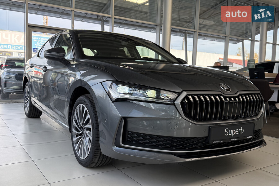 Skoda Superb - фото 1
