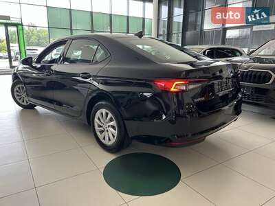 Новий Skoda Superb 2025 - фото 5