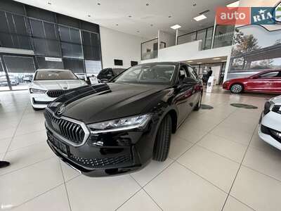 Новий Skoda Superb 2025 - фото 3