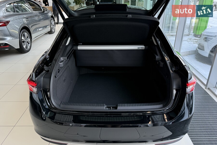 Skoda Superb - фото 8