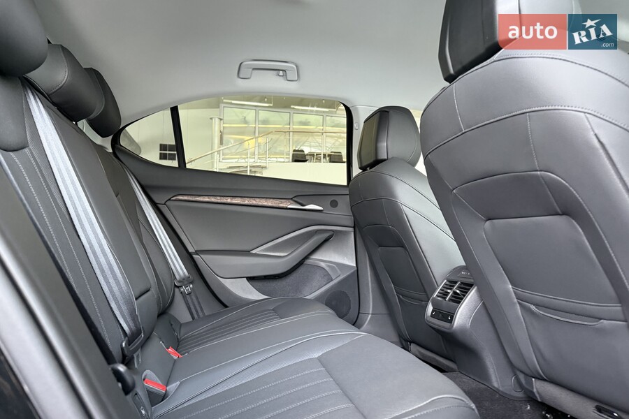 Skoda Superb - фото 19