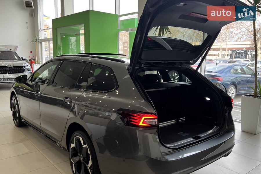 Skoda Superb - фото 8