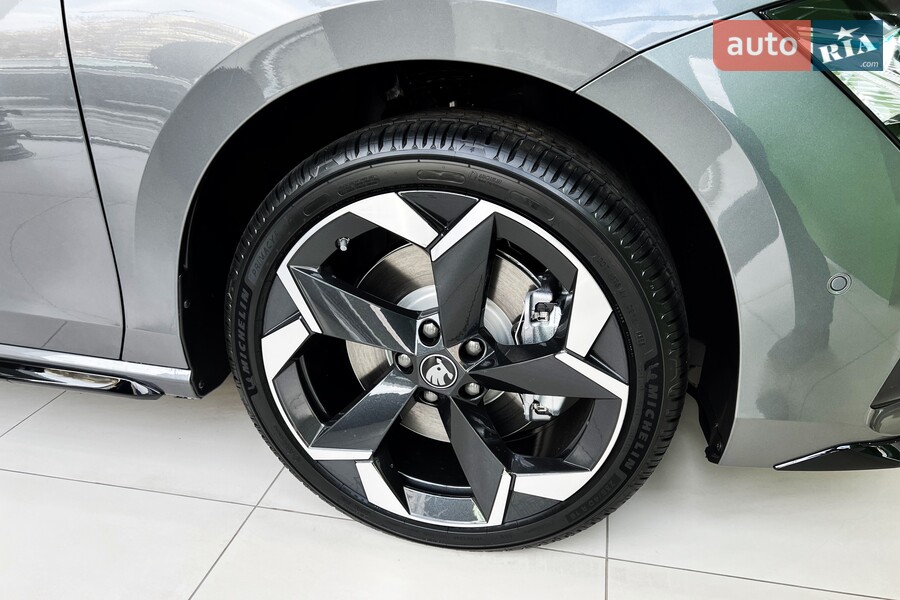 Skoda Superb - фото 10