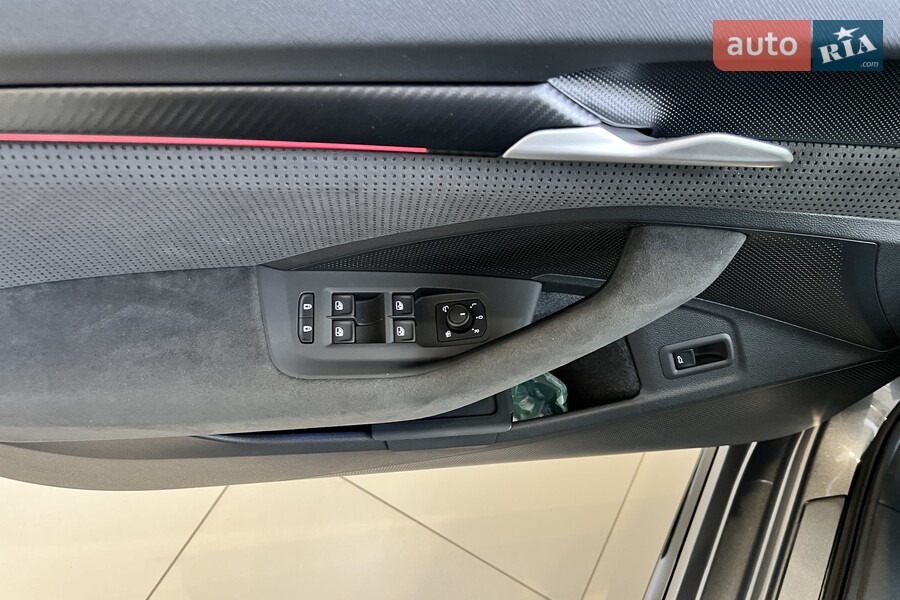 Skoda Superb - фото 12