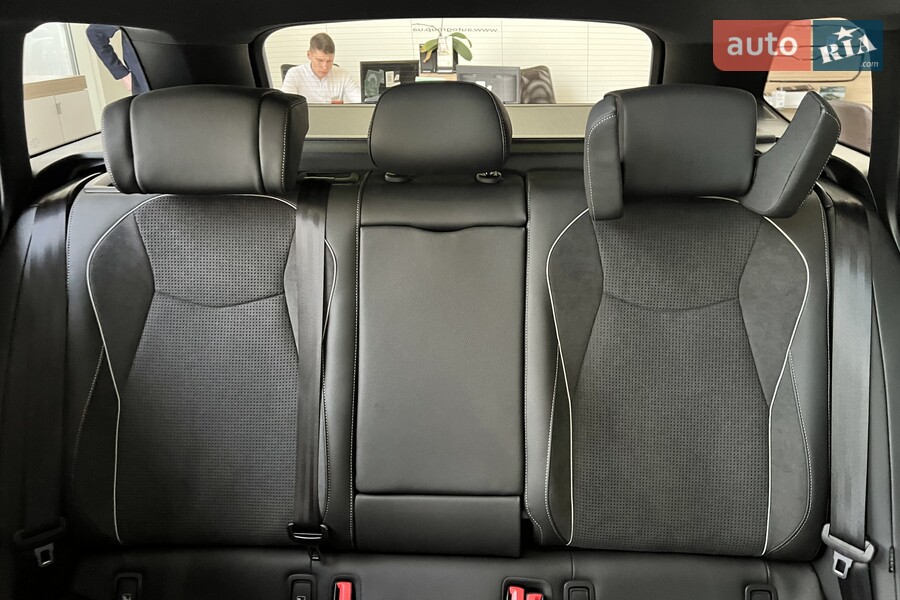 Skoda Superb - фото 16