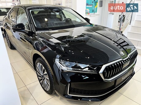 Skoda Superb 2025
