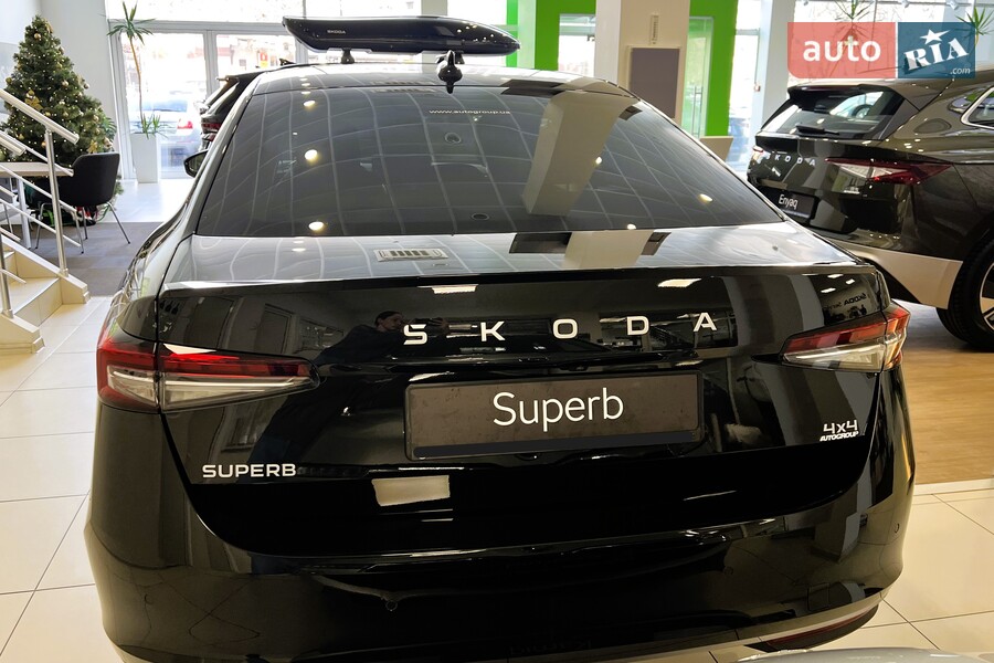 Skoda Superb - фото 4