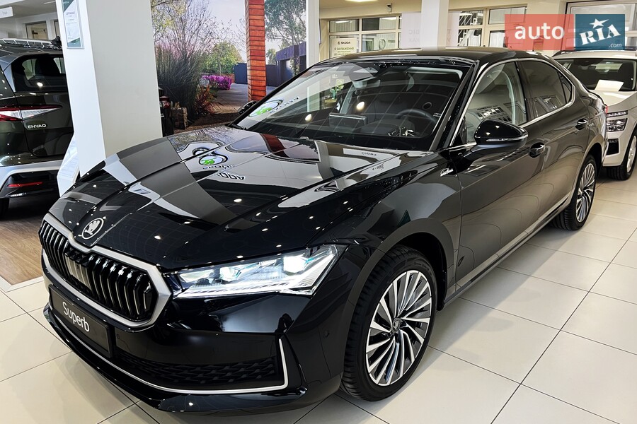 Skoda Superb - фото 2