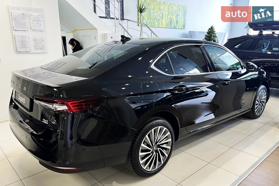 Skoda Superb - фото 5