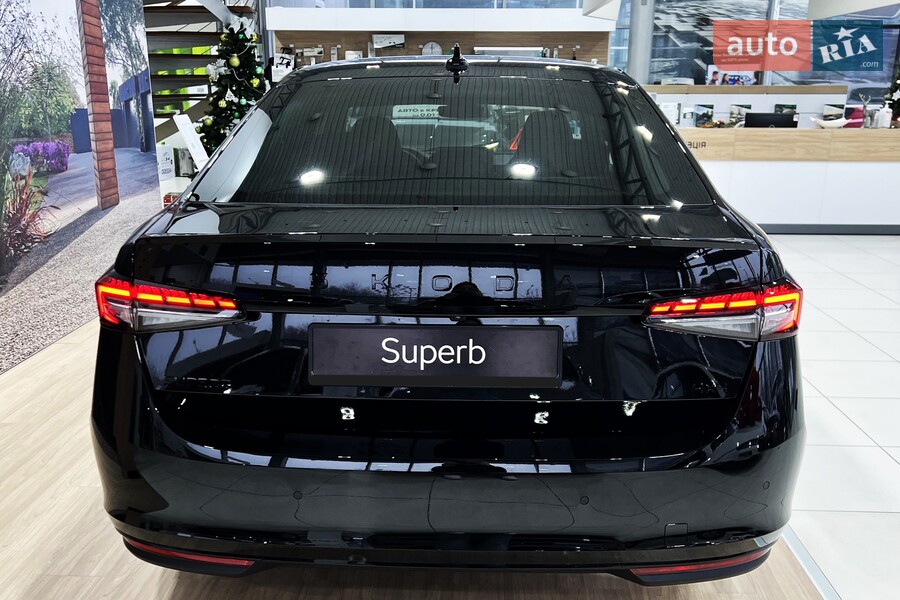Skoda Superb - фото 6