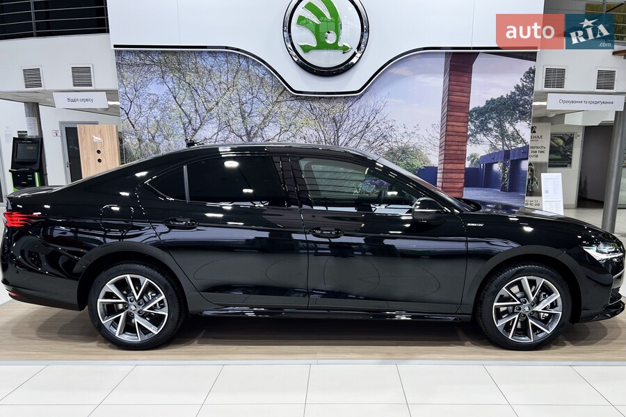 Skoda Superb - фото 4