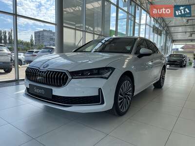Skoda Superb 2025 Laurin & Klement