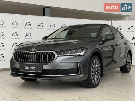 Skoda Superb 2025