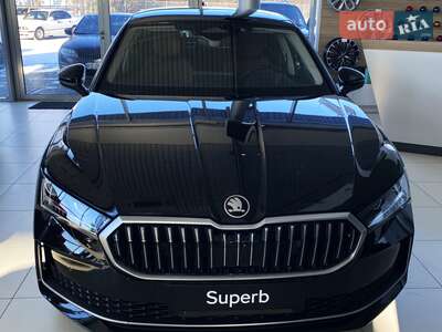 Новий Skoda Superb 2025 - фото 3