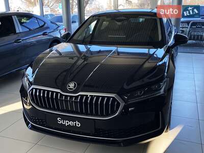 Новий Skoda Superb 2025 - фото 2