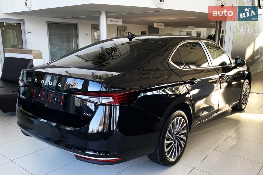 Skoda Superb - фото 4