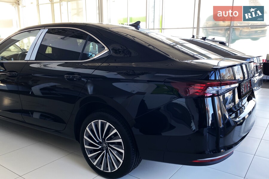 Skoda Superb - фото 5