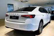 Skoda Superb - фото 8