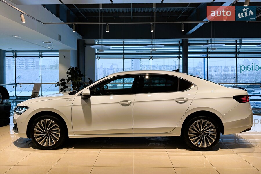 Skoda Superb - фото 5