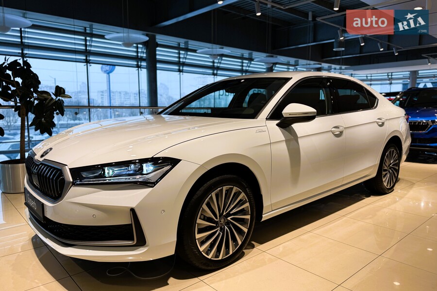 Skoda Superb - фото 3