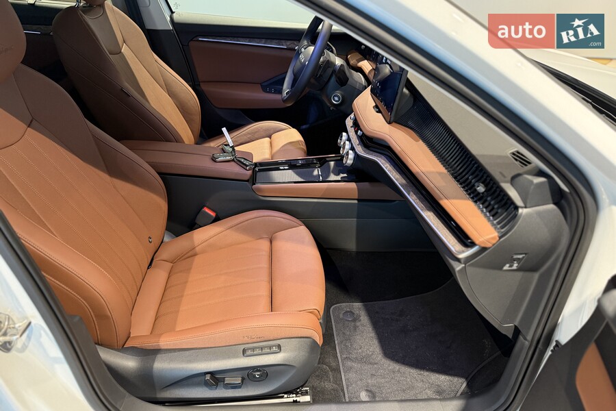 Skoda Superb - фото 14